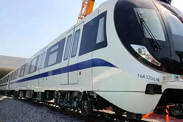 KSTAR Power Solutions stellen den laufenden Betrieb der Shenzhen Metro sicher