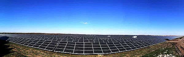 PV-Projekt im europäischen Maßstab: KSTAR hat Wechselrichter für das 240-MW-Wärmekraftwerk Pokrovska in der Ukraine geliefert