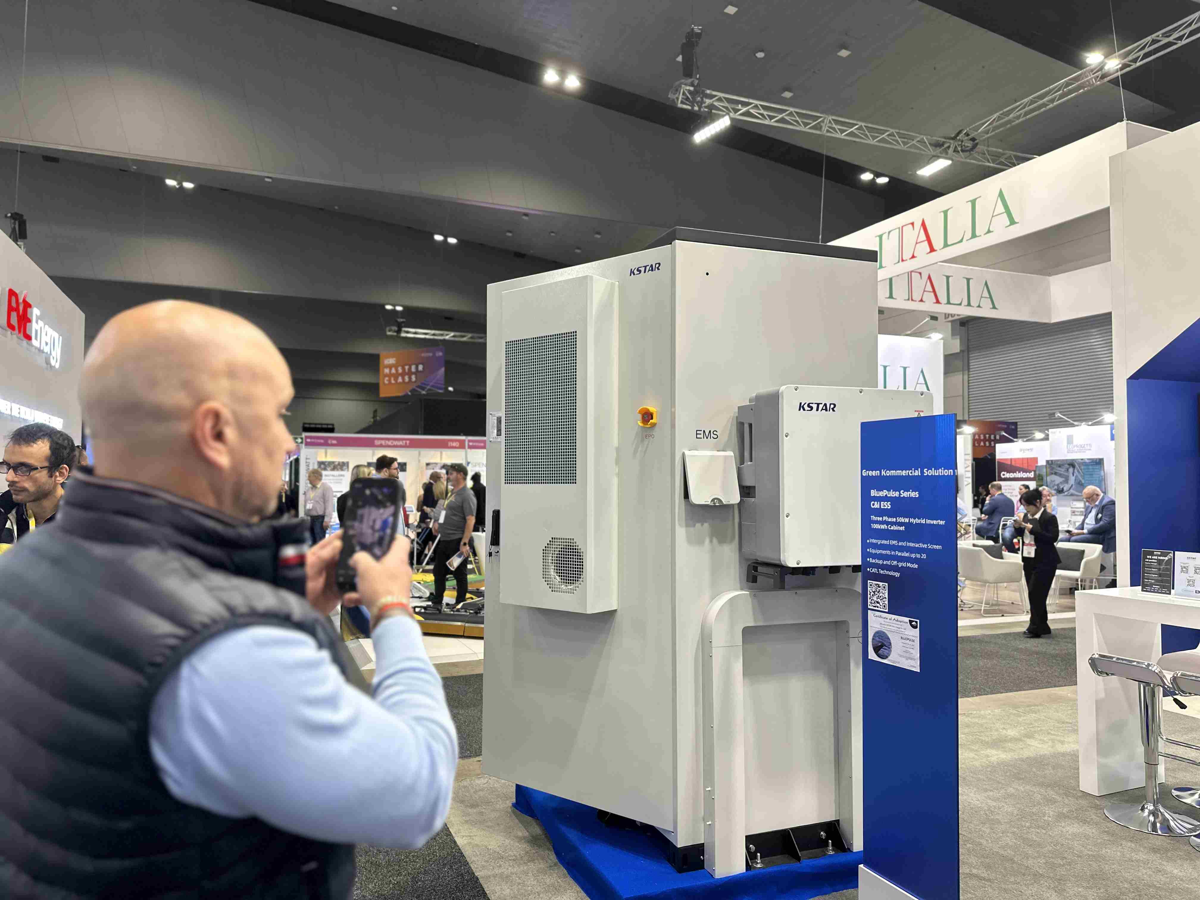 KSTAR BluePulse Serie auf der All Energy Australia 2024
