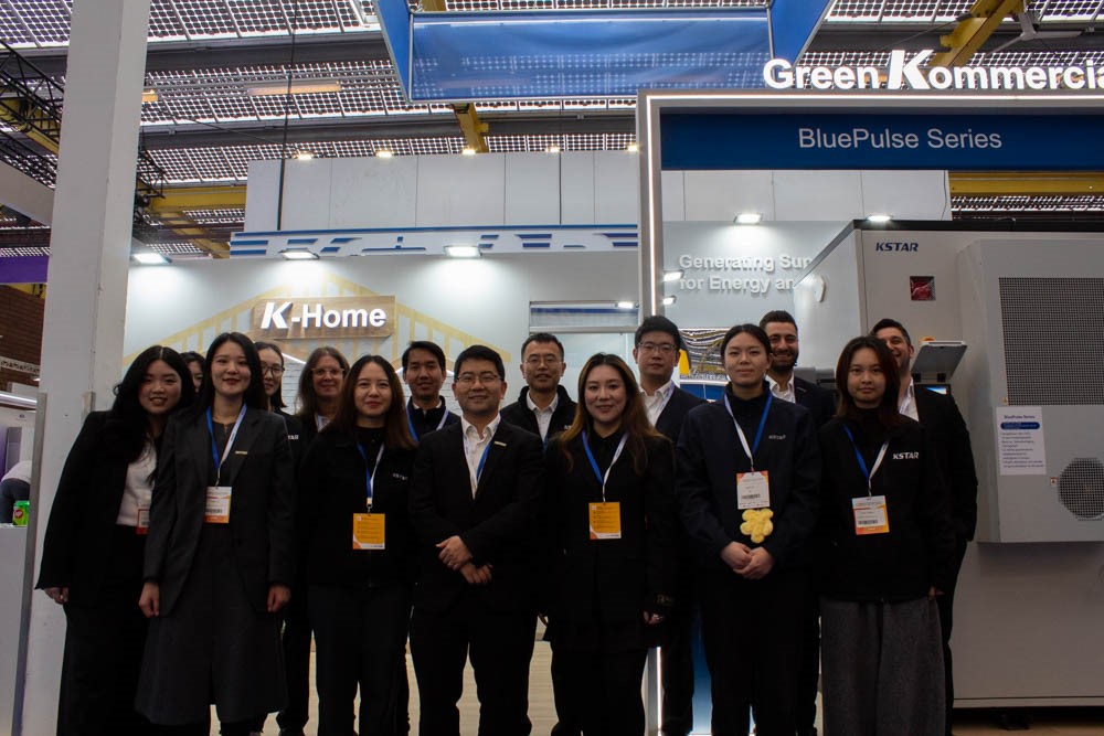 Solar- und Energiespeicherlösungen von KSTAR auf der Solar Solutions Europe